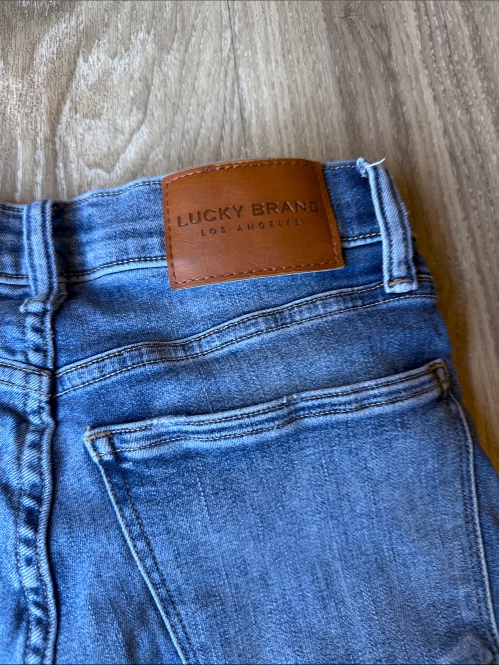 Lucky Brand Women's Light Blue Skinny Jeans - Picture 8 of 13